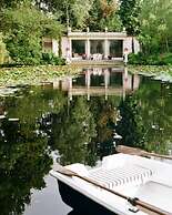 Tranquil 1BR Villa in Revislate