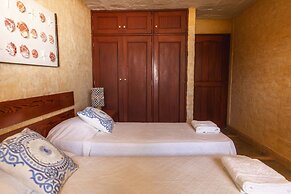 w Stylish 5BR House in Mancora