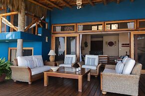 w Stylish 5BR House in Mancora
