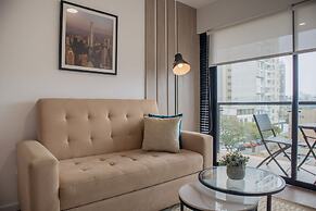 w Astounding 1BR w Balcony in Barranco
