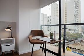 w Astounding 1BR w Balcony in Barranco