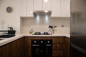 w Astounding 1BR w Balcony in Barranco