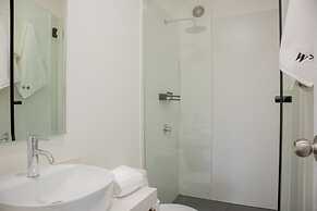 w Astounding 1BR w Balcony in Barranco