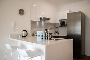 w Astounding 1BR w Balcony in Barranco