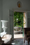 Charming 1BR Suite in Revislate