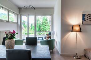 Stylish 2-Bedroom Apartment by Lake Como