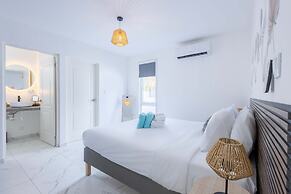 Modern Garden Villa Near Jan Thiel Mambo