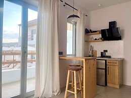 Mykonos Dot Suites