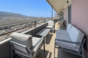 Phaedrus Living Apollo Skyview Penthouse