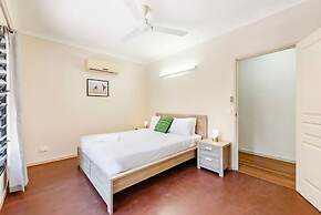 Zen Pandanus Point Pool - Backyard - Balcony