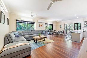 Zen Pandanus Point Pool - Backyard - Balcony