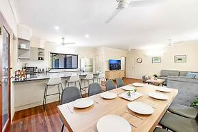 Zen Pandanus Point Pool - Backyard - Balcony