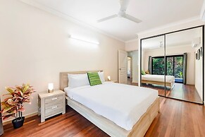 Zen Pandanus Point Pool - Backyard - Balcony