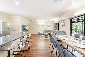 Zen Pandanus Point Pool - Backyard - Balcony