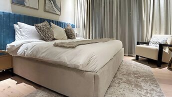 Stylish 1BR Penthouse in The Autograph