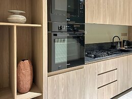 Stylish 1BR Penthouse in The Autograph