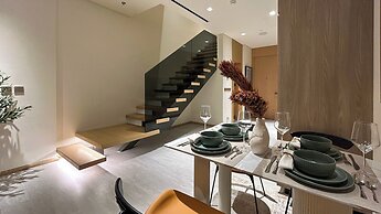 Stylish 1BR Penthouse in The Autograph