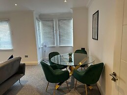 DH Aparthotels - Cromwell Apartment