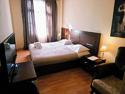 Dias Hotel