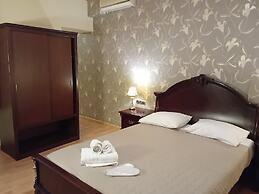 Dias Hotel
