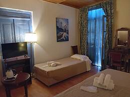 Dias Hotel