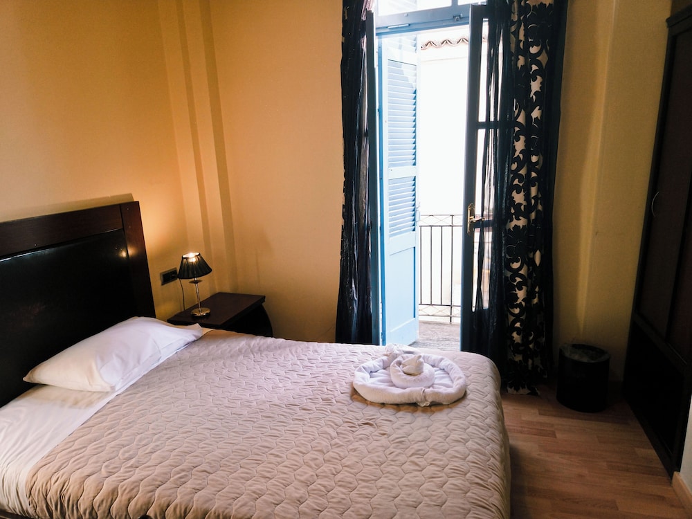 Dias Hotel