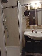 Dias Hotel