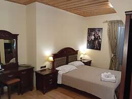 Dias Hotel