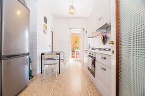 Pesto Home Holiday