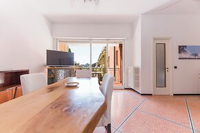 Pesto Home Holiday