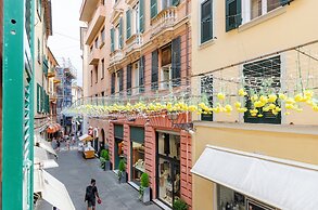 Bright 2BR flat in Rapallo Centre