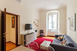 Bright 2BR flat in Rapallo Centre