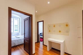 Bright 2BR flat in Rapallo Centre