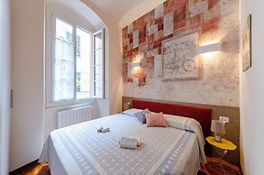Bright 2BR flat in Rapallo Centre