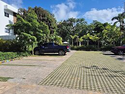 Punta Popy 3BR Duplex With Pool, Walk to Beach