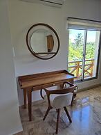 Punta Popy 3BR Duplex With Pool, Walk to Beach