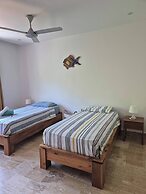 Punta Popy 3BR Duplex With Pool, Walk to Beach