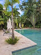 Punta Popy 3BR Duplex With Pool, Walk to Beach