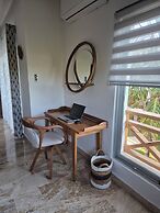 Punta Popy 3BR Duplex With Pool, Walk to Beach