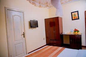 INEZA HOTEL