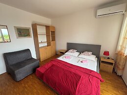 Apartments Mila
