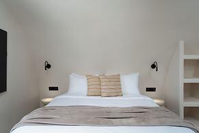 White Orchid Apartments