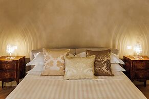 PALAZZO DELLA BIANCA- Royal Experience