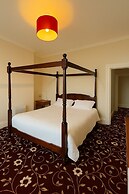 The Queens Road Hotel