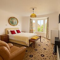 The Queens Road Hotel