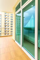 4PAX Studio NetfliX  Free WIFI