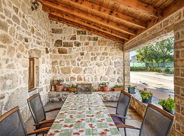 Holiday Home Stari Dvori