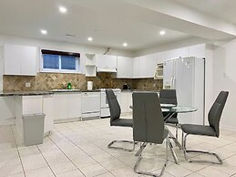 Vibrant City Retreat