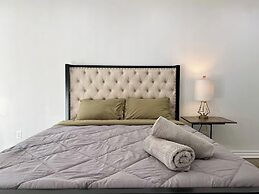 Vibrant City Retreat