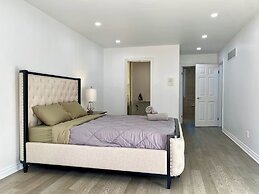 Vibrant City Retreat